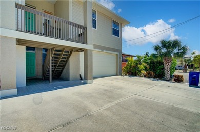 Welcome to your beautiful GULF ACCESS home with Private GUEST