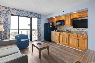 One bedroom OCEANFRONT unit with stunning views up and down the