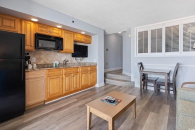 One bedroom OCEANFRONT unit with stunning views up and down the