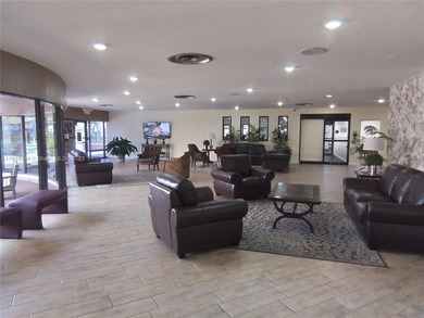 Spacious 1 Bedroom 1.5 baths 55+ Communty in Sunrise Lakes Phase