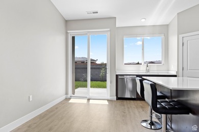 Beautiful 2025 single-level home in scenic Hurricane! Enjoy