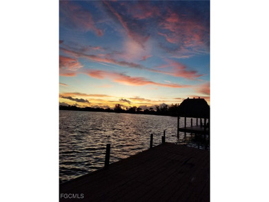 Wonderful SFR Lakefront Living on Lake Alhambra - Western