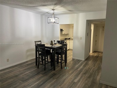 Beautiful Update spacious 2/2 on the 4 Floor, this unit has two