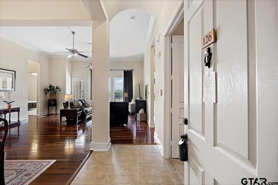 The luxurious lifestyle! Welcome to your every own Penthouse