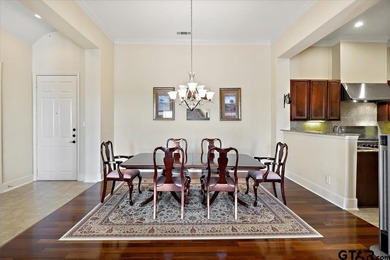 The luxurious lifestyle! Welcome to your every own Penthouse