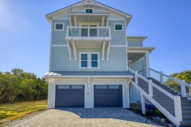 Custom-built 4BR/3.5BA coastal home in a sought-after North