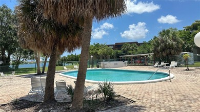 Spacious Studio Near Aventura - Convertible to 1-Bedroom
