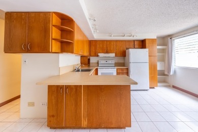 Excellent Value in the Heart of Honolulu! This ground floor