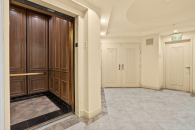 Rarely available Cristelle Cay condo--ready for a quick move-in!