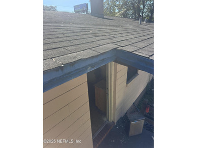 This is the deal of the year, big unique house, 2 beautiful