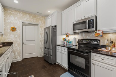 Nestled in a quaint part of Oak Ridge close to Melton Lake and