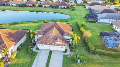 Beautifully Upgraded Villa with Water View - Steps from the