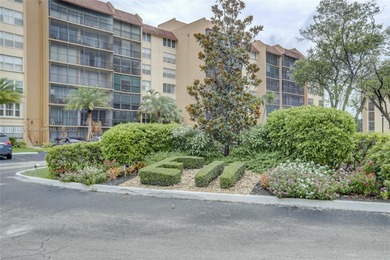 BEAUTIFUL 2/2 CONDO IN QUIET & SOUGHT AFTER ENVIRON PHASE 2 55+