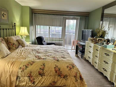 HUGE PRICE REDUCTION! OWNER LISTENING TO ALL OFFERS! Flexible