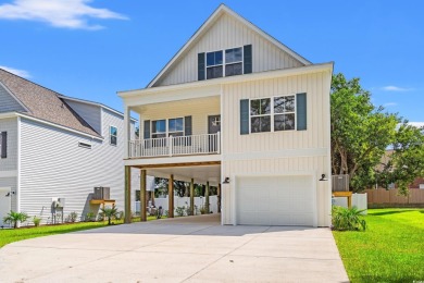 Charming New Construction Beach House with Pool and Ample