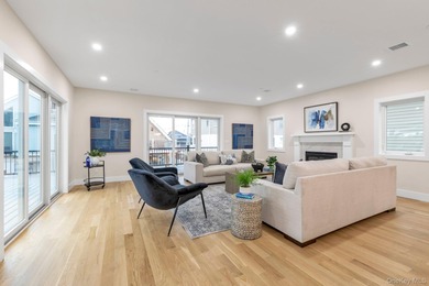 Stunning 5 Bed 4 Bath New Construction In Long Beach! A Coastal