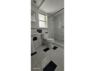 Excellent conditions 1B/1B in highly desirable Sunrise Lakes 55+