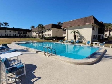 Beautiful 3BR/2BA Southside Condo with Pool & Creek Views! Enjoy