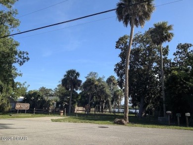 No HOA, No Flood Zone, No Storm Damage! Bring your RV, Boat and