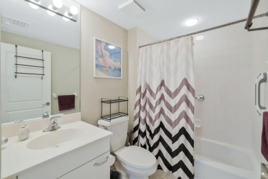 2 BEDROOM + DEN (CURRENTLY BEING USED AS A 3RD BEDROOM)