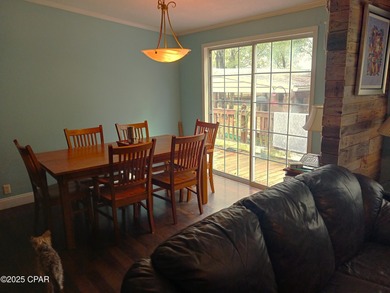 Make Your Lakefront Dream a Reality! This lakefront home has