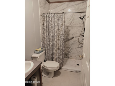 Make Your Lakefront Dream a Reality! This lakefront home has