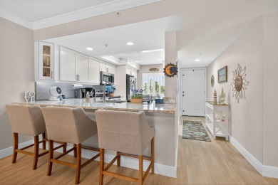 Lovely corner unit 2/2 condo in the Marina at the Bluffs