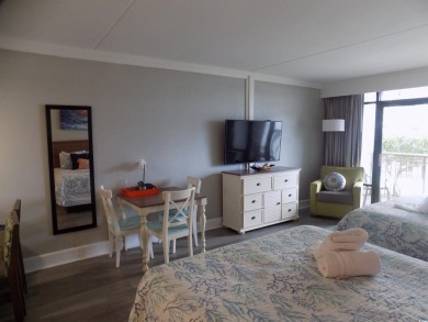 What a perfect location for this unit. First floor, no elevater