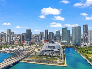 Penthouse PH 5008 - 1 Bedroom | 1 Bathroom with Skyline views |
