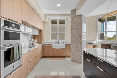 We are proud to present unit 405 in the Plaza on Harbour Island