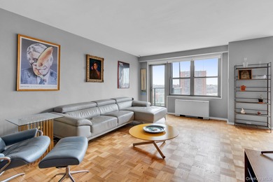 Spacious 2BR/2BA at the Winston Churchill with breathtaking