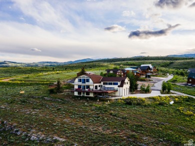 ELEVATOR. $50K CONSESSIONS. SLEEPS 50. BREATHTAKING VIEW. This