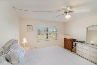 Welcome to Paradise.Experience the quintessential beachside