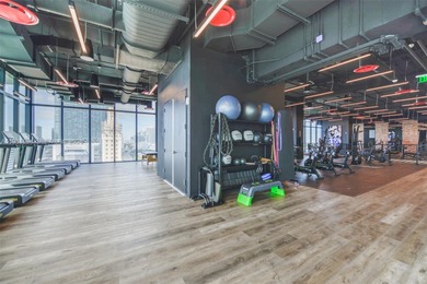 Beautiful Studio Hotel/Condo unit nestled in the heart of