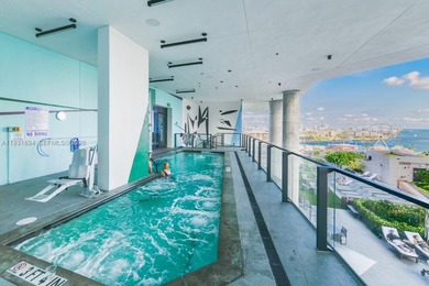 Beautiful Studio Hotel/Condo unit nestled in the heart of