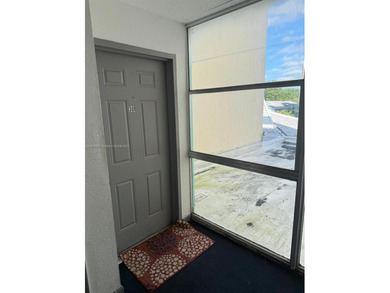 Excellent Investment Opportunity! Beautifully updated 2B/2B