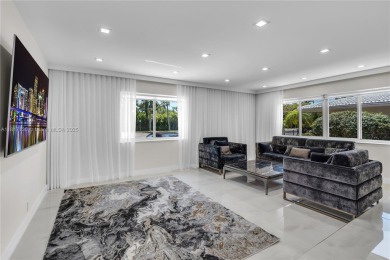 WELCOME TO SOUTH FLORIDA PARADISE!!! PICKY BUYERS WELCOME!