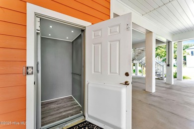 This is the beach home & or rental property you've been looking