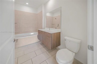 OWNER MOTIVATED. This 1B/1B apartment in Urbana, Downtown Doral