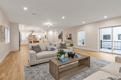 Stunning 5 Bed 4 Bath New Construction In Long Beach! A Coastal