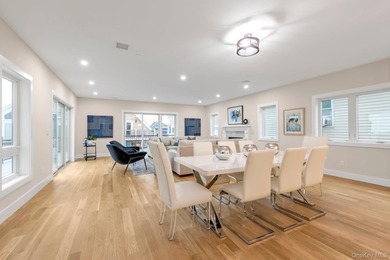 Stunning 5 Bed 4 Bath New Construction In Long Beach! A Coastal