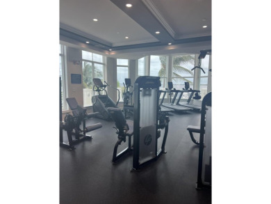 ALL ABOUT THE LIFESTYLE AT THE HARBORAGE! GREAT VIEW OVER POOL