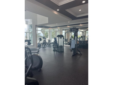 ALL ABOUT THE LIFESTYLE AT THE HARBORAGE! GREAT VIEW OVER POOL