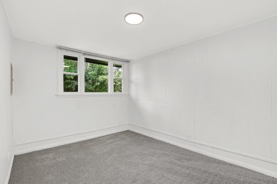 NO FHA! PROPERTY SOLD AS IS! WHAT A PERFECT LOCATION FOR A