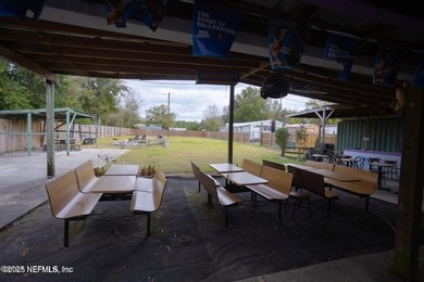 FOR SALE: Thriving Sports Bar & Liquor Store - Middleburg, FL!