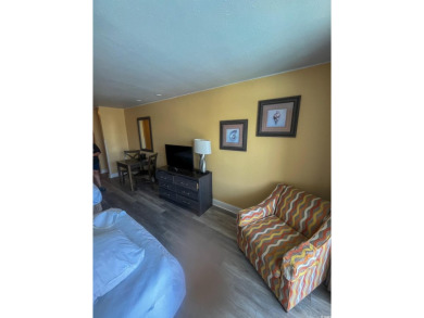 Investment opportunity! This efficiency unit at Landmark Resort