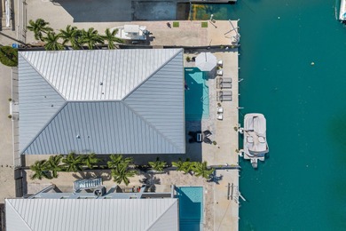 Discover this impeccable modern concrete home, perfectly