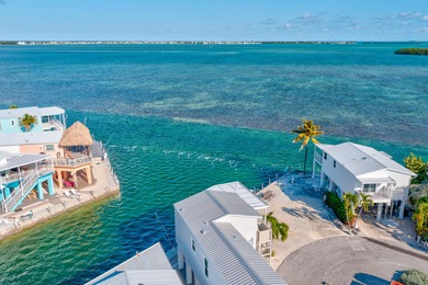 Luxurious Waterfront Living - Welcome to your perfect coastal