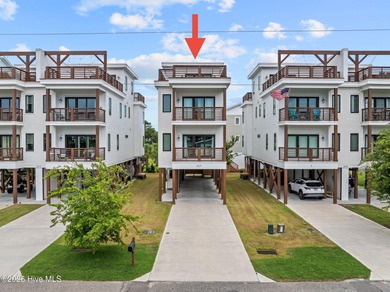 Rare opportunity to own a single stand alone town home. That's