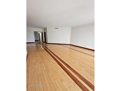 Immaculate apartment located in the best location of Aventura